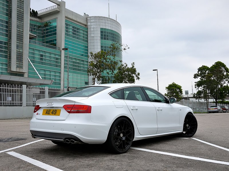 Why AUDI doesn't sell this in the USA i have no idea This Audi S5 